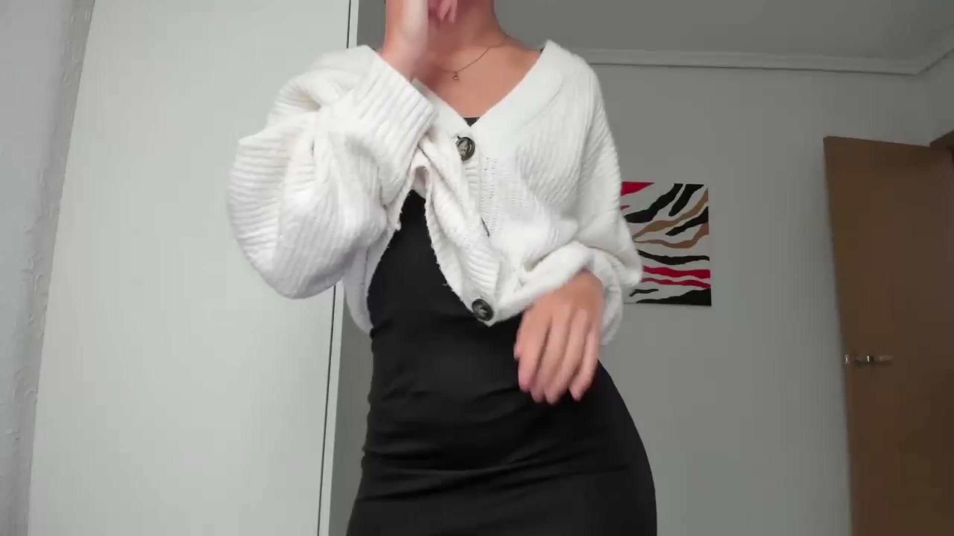 Gallery image thumbnail from AhahaGirl's myfreecams stream on, 06/11/2024, 10:13 image 1 of 20