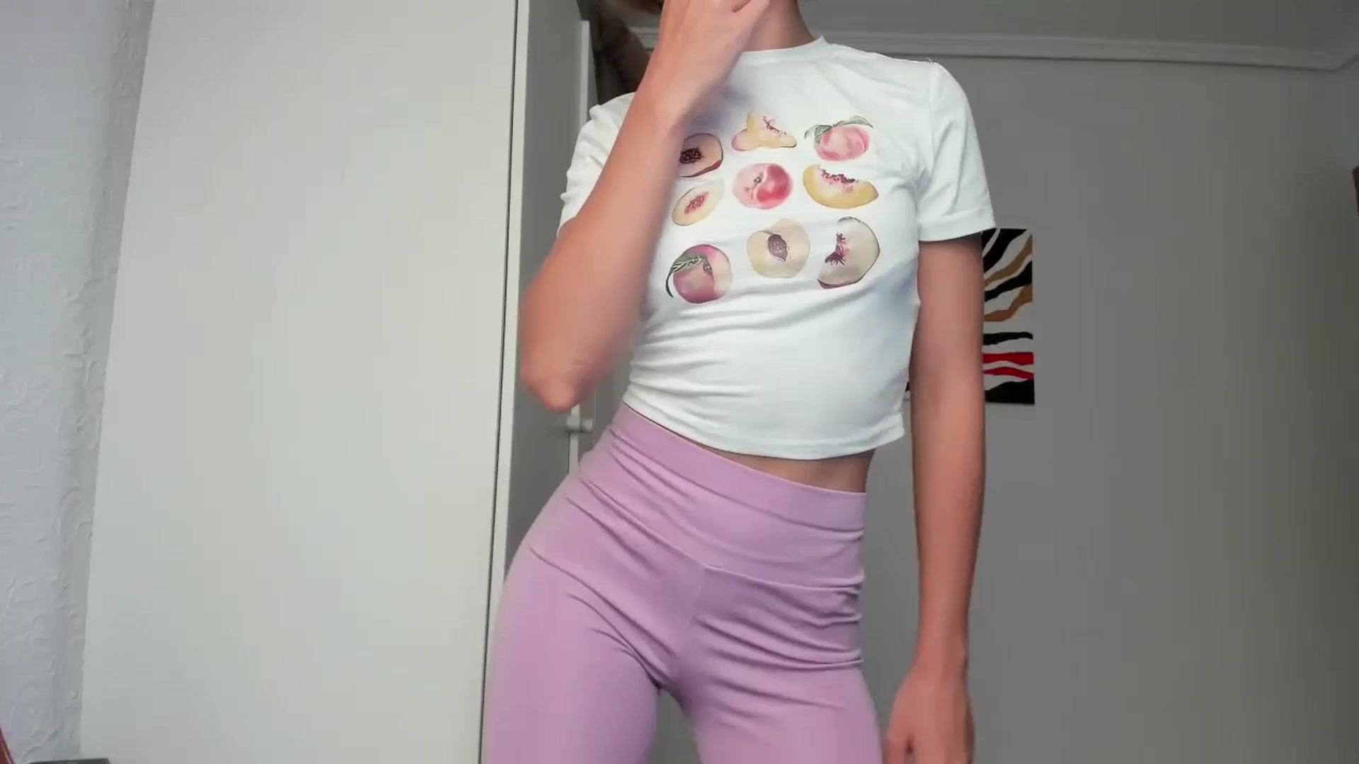 Gallery image thumbnail from AhahaGirl's myfreecams stream on, 06/13/2024, 09:49 image 9 of 20