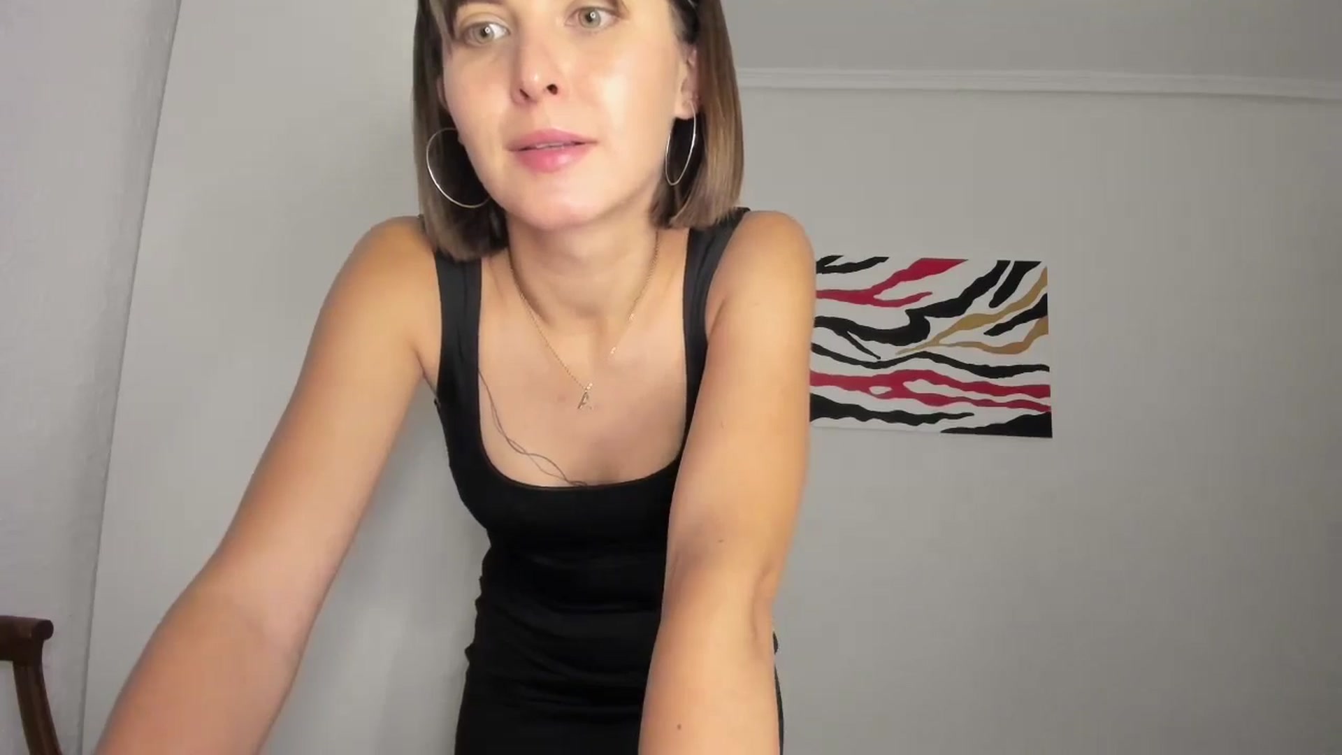 Gallery image thumbnail from AhahaGirl's myfreecams stream on, 06/25/2024, 21:40 image 6 of 20