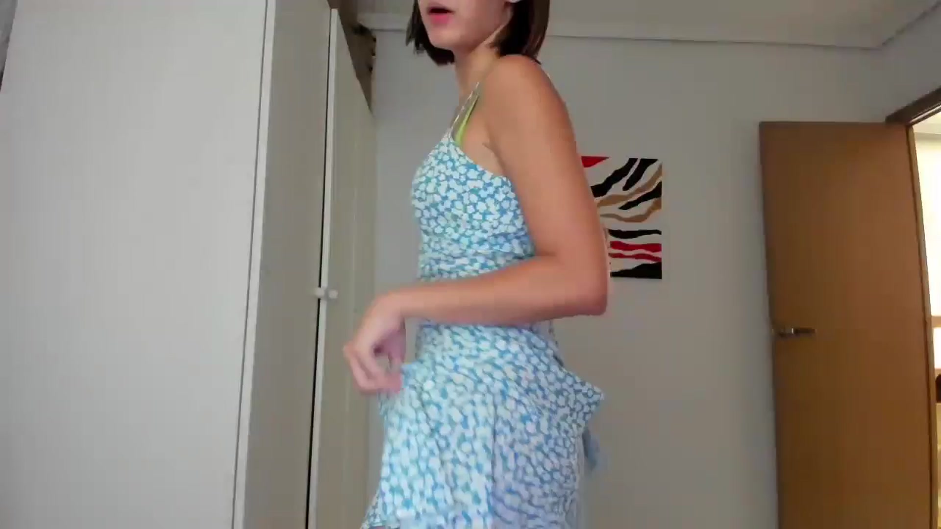 Gallery image thumbnail from AhahaGirl's myfreecams stream on, 08/06/2024, 18:22 image 1 of 20