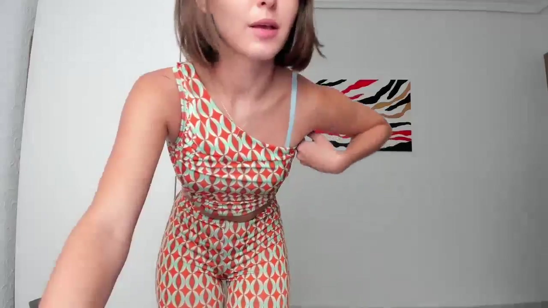 Gallery image thumbnail from AhahaGirl's myfreecams stream on, 08/10/2024, 15:08 image 12 of 20