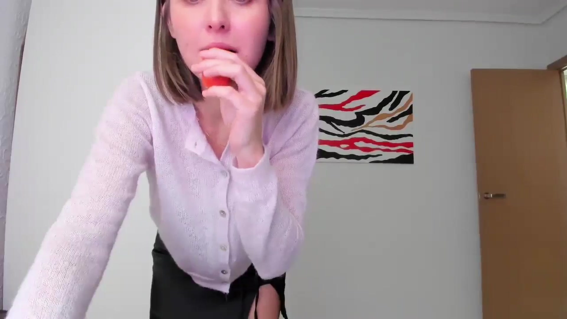 Gallery image thumbnail from AhahaGirl's myfreecams stream on, 09/15/2024, 15:58 image 15 of 20