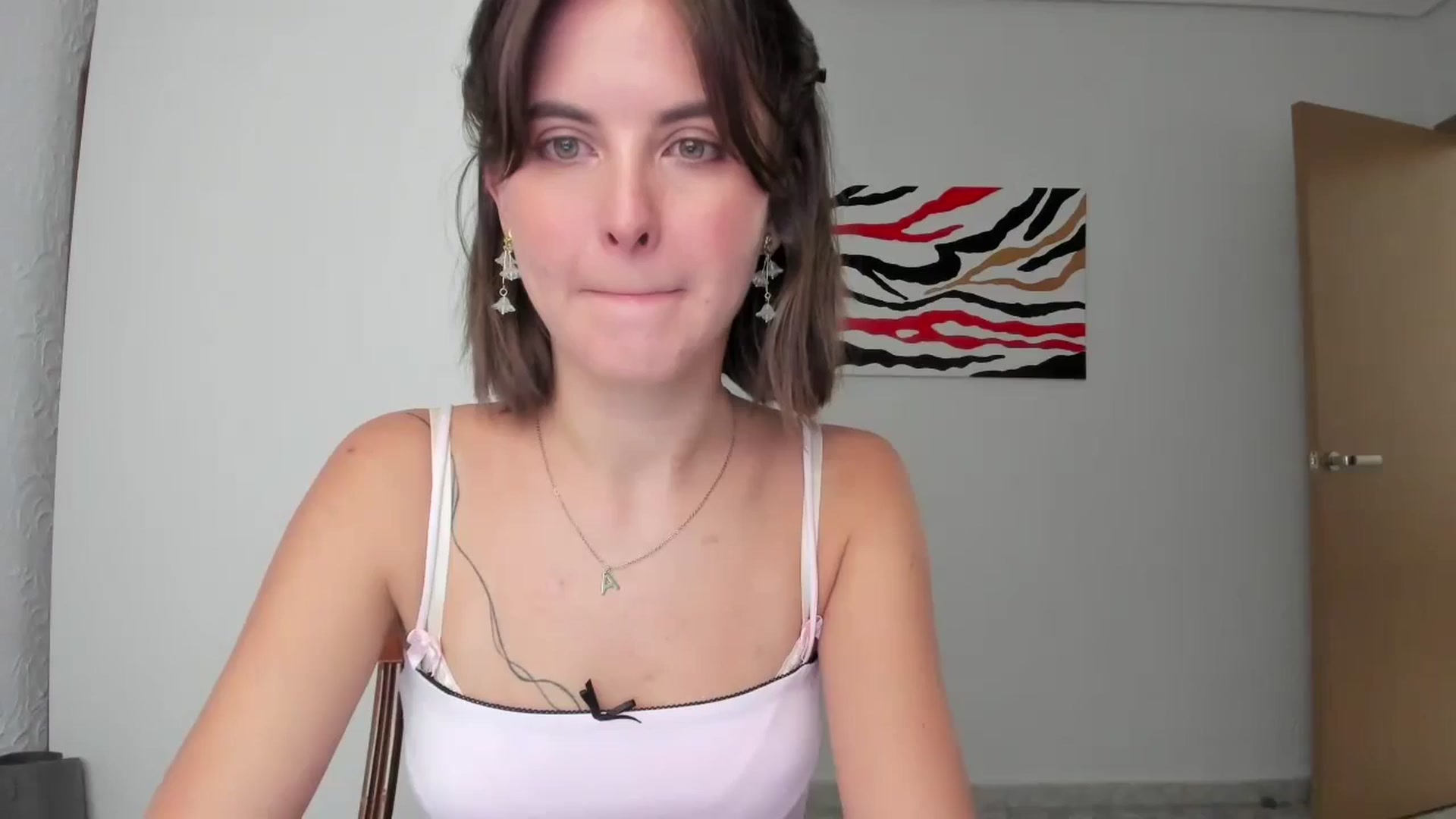 Gallery image thumbnail from AhahaGirl's myfreecams stream on, 09/17/2024, 16:34 image 6 of 20