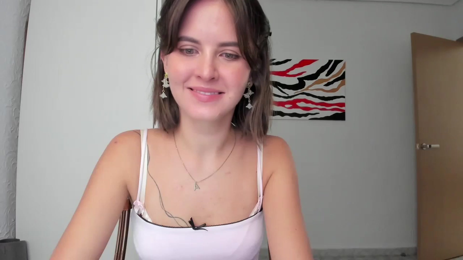 Gallery image thumbnail from AhahaGirl's myfreecams stream on, 09/17/2024, 16:34 image 5 of 20