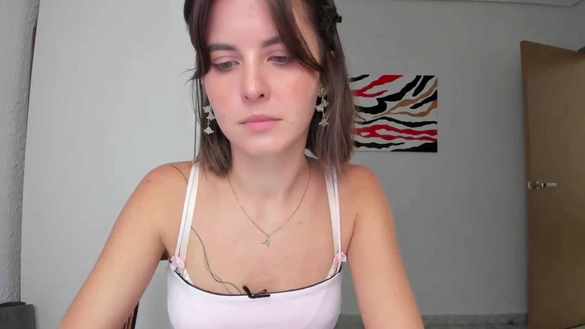 Gallery image thumbnail from AhahaGirl's myfreecams stream on, 09/17/2024, 17:24 image 5 of 20