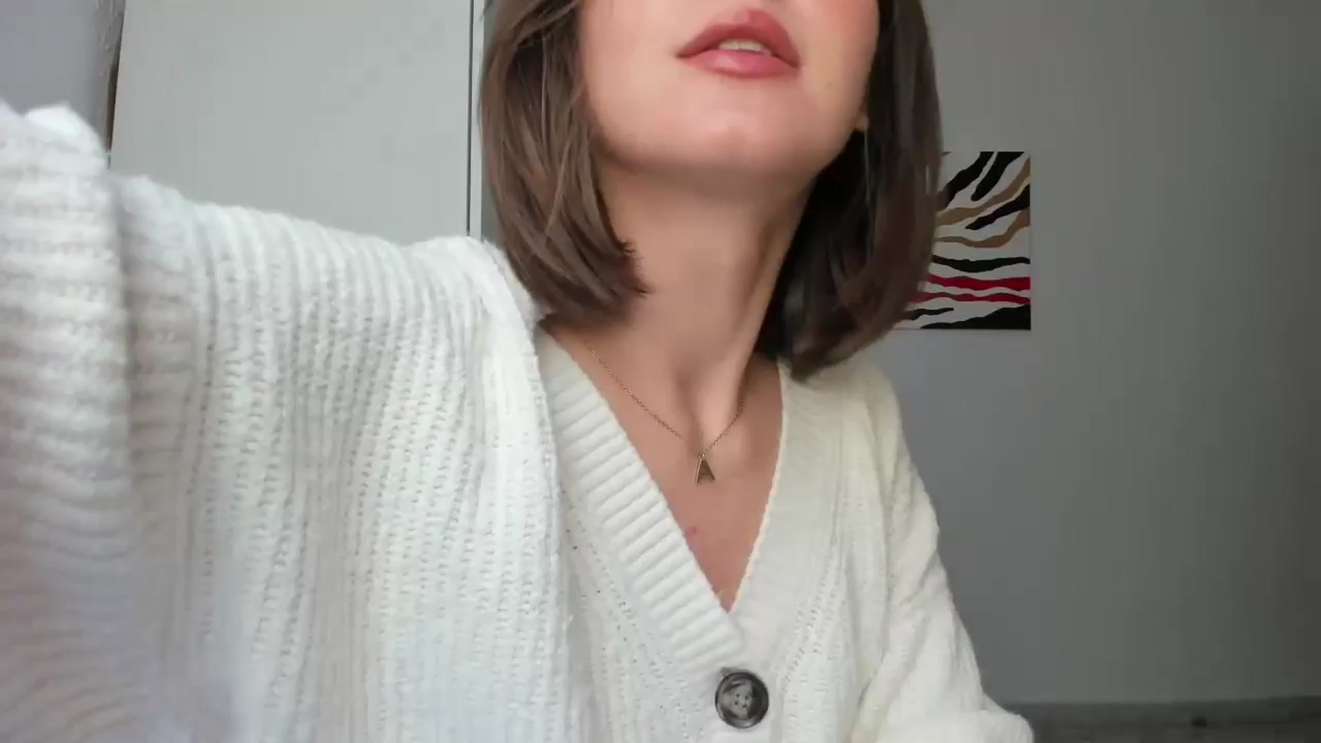 Gallery image thumbnail from AhahaGirl's myfreecams stream on, 10/02/2024, 13:20 image 1 of 20