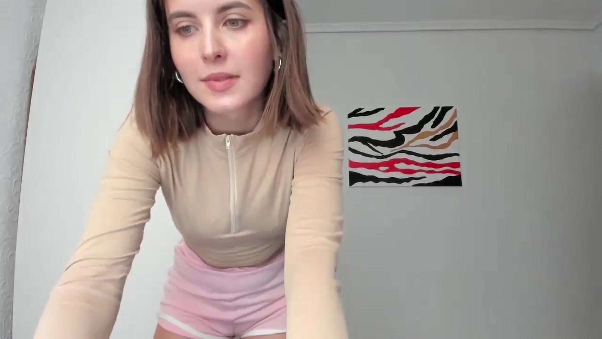 Gallery image thumbnail from AhahaGirl's myfreecams stream on, 10/04/2024, 15:37 image 18 of 20
