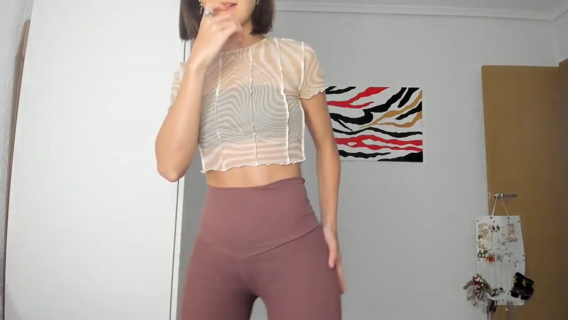Gallery image thumbnail from AhahaGirl's myfreecams stream on, 10/09/2024, 15:40 image 16 of 20