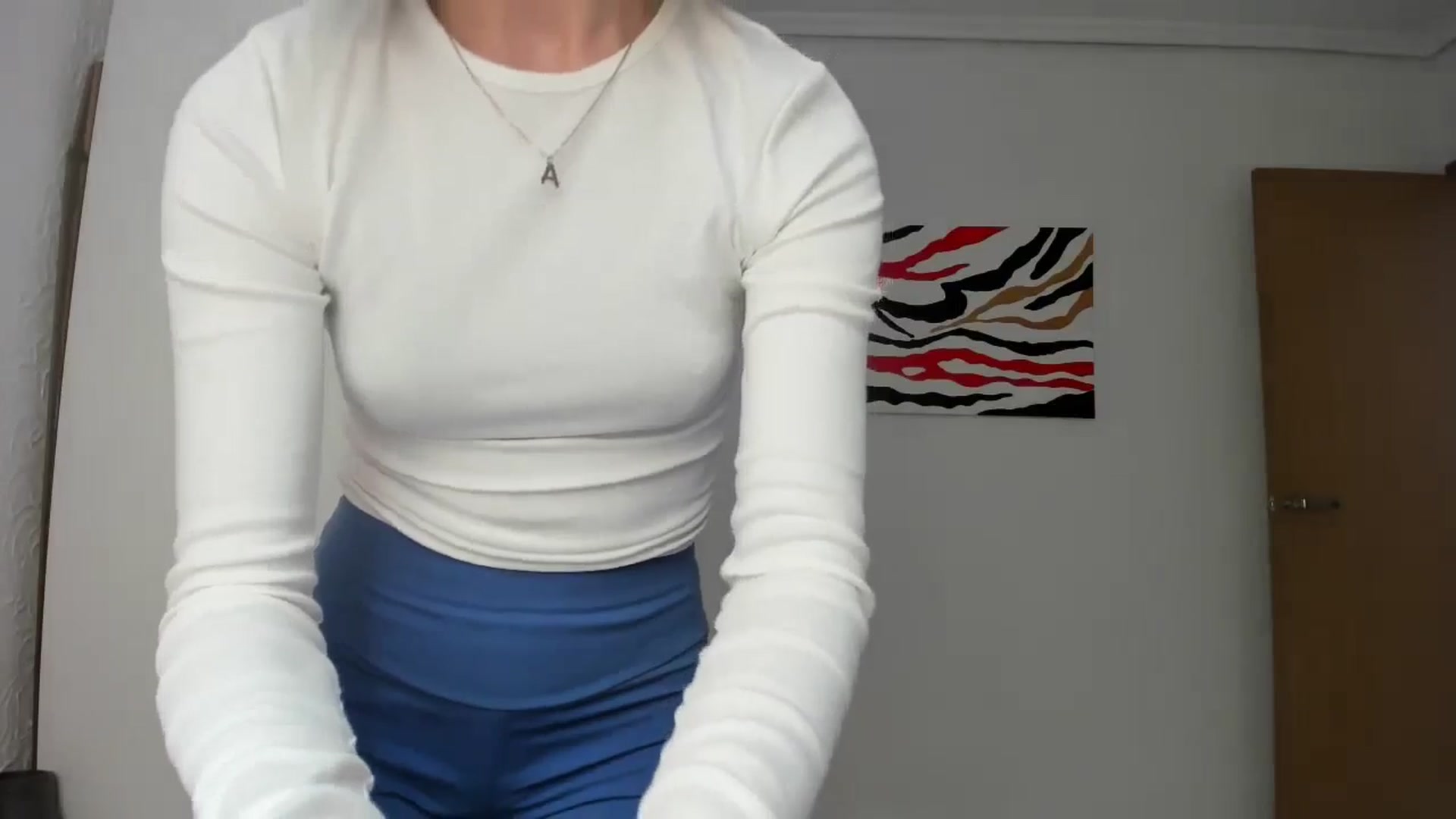 Gallery image thumbnail from AhahaGirl's myfreecams stream on, 10/10/2024, 12:00 image 20 of 20