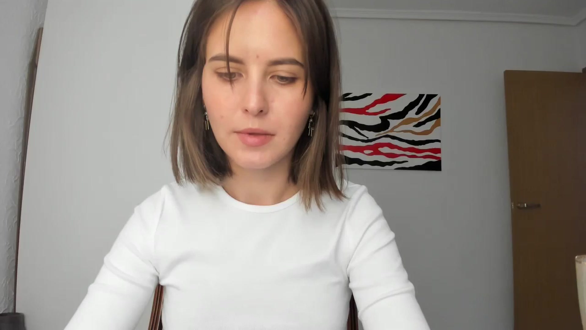 Gallery image thumbnail from AhahaGirl's myfreecams stream on, 10/10/2024, 15:15 image 2 of 20
