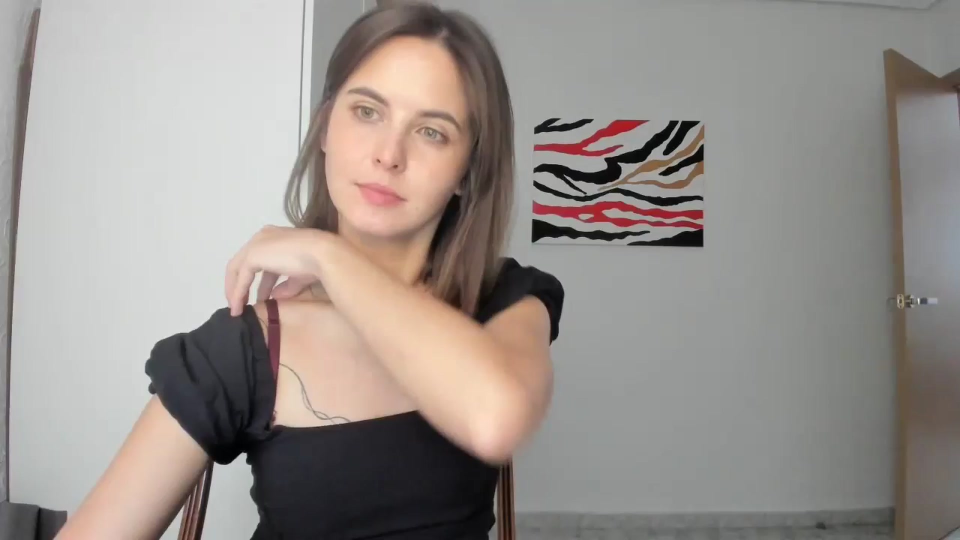 Gallery image thumbnail from AhahaGirl's myfreecams stream on, 10/18/2024, 16:35 image 1 of 20