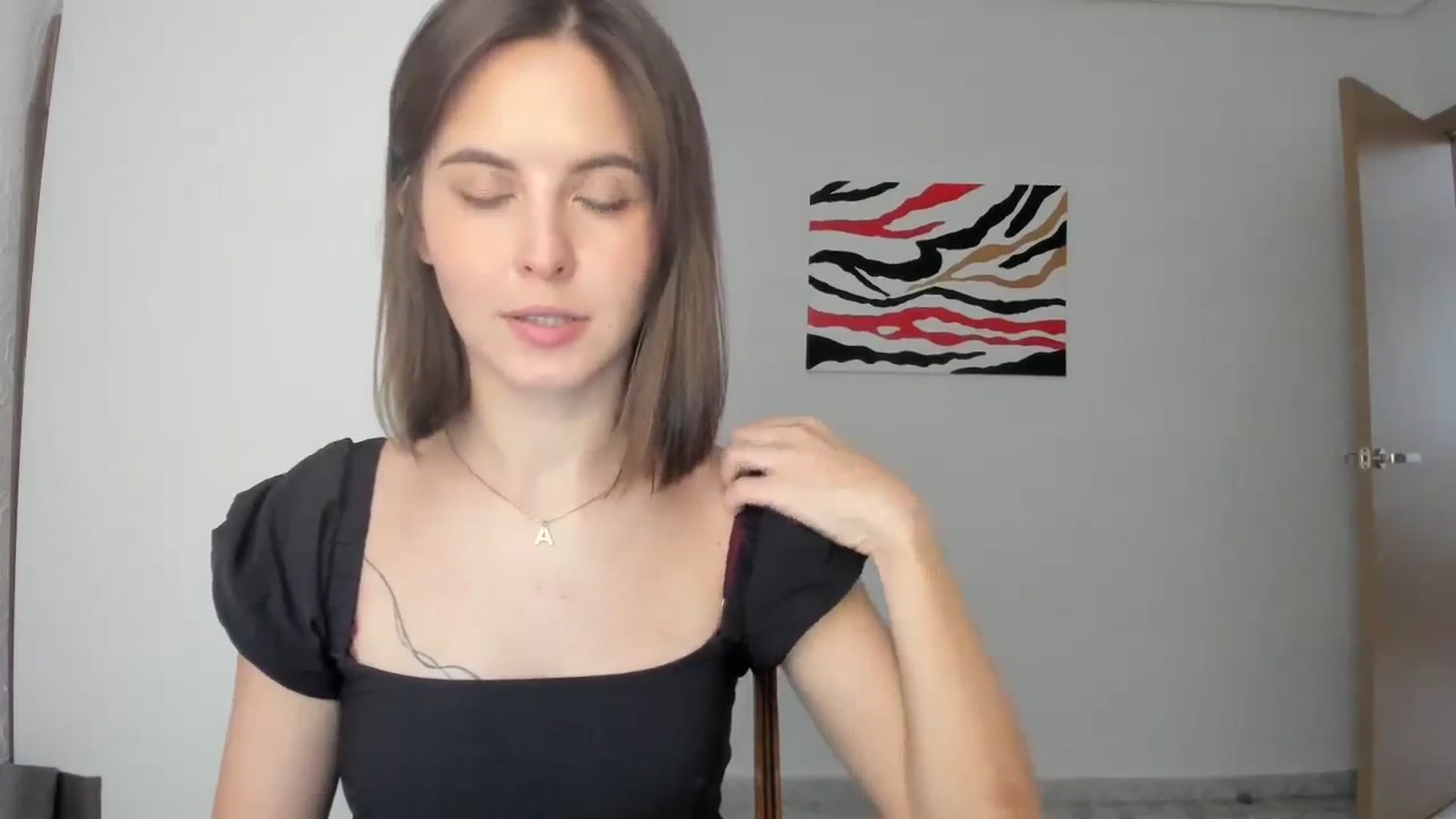 Gallery image thumbnail from AhahaGirl's myfreecams stream on, 10/18/2024, 16:35 image 6 of 20