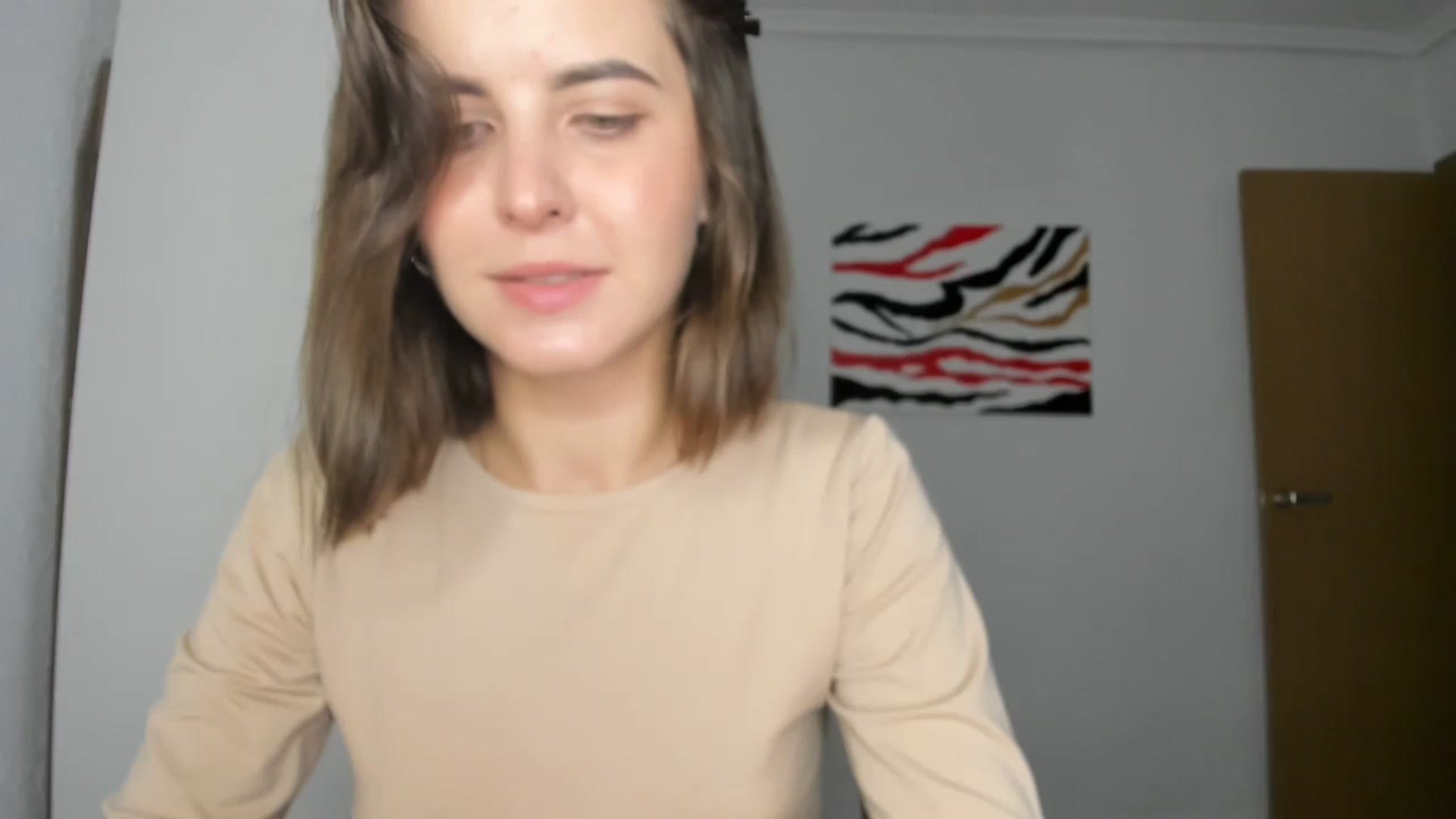 Gallery image thumbnail from AhahaGirl's myfreecams stream on, 10/20/2024, 20:26 image 17 of 20