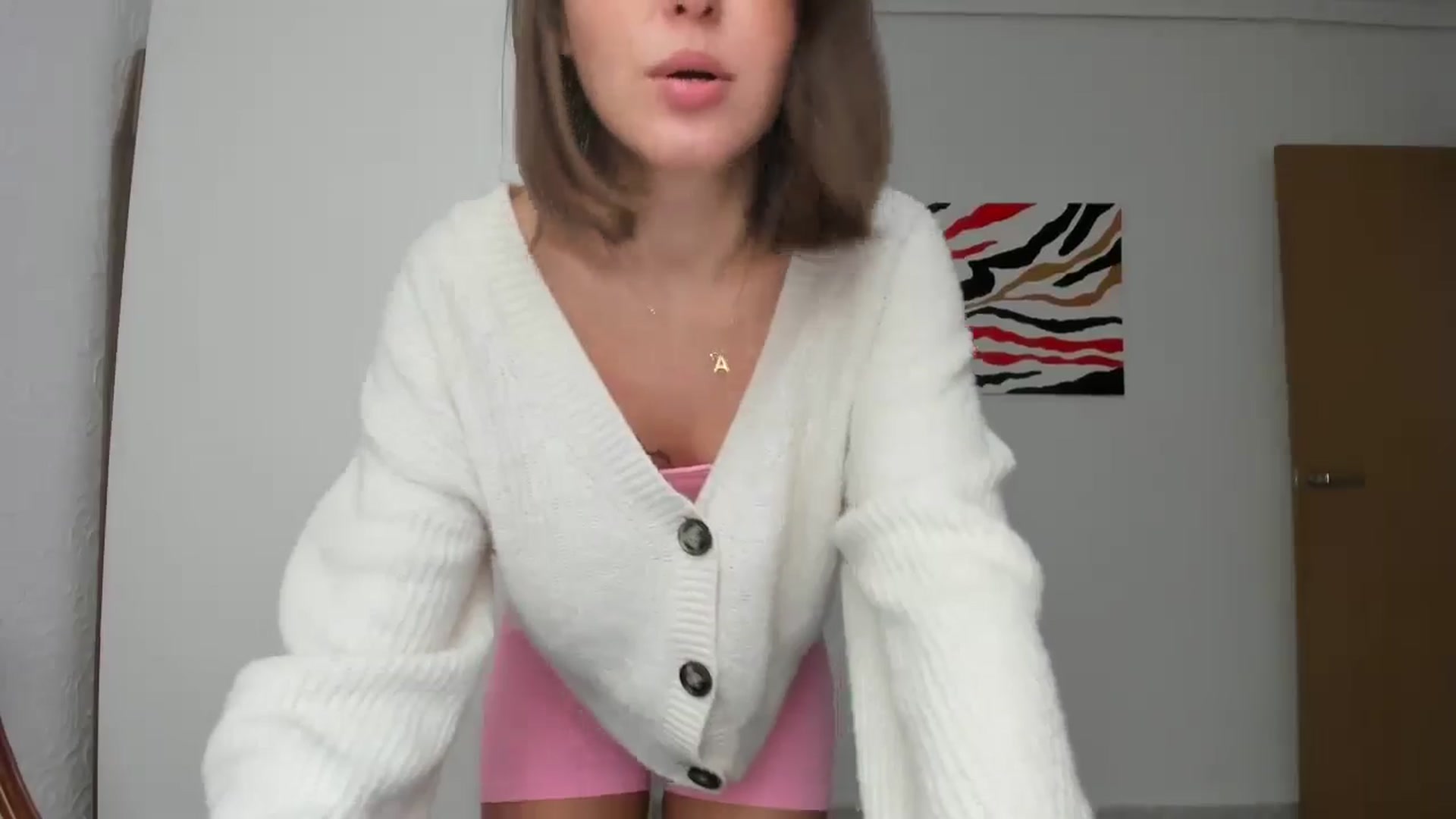 Gallery image thumbnail from AhahaGirl's myfreecams stream on, 10/21/2024, 11:39 image 10 of 20
