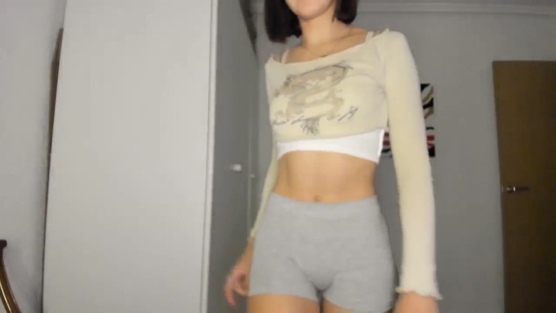 Gallery image thumbnail from AhahaGirl's myfreecams stream on, 10/22/2024, 19:10 image 18 of 20