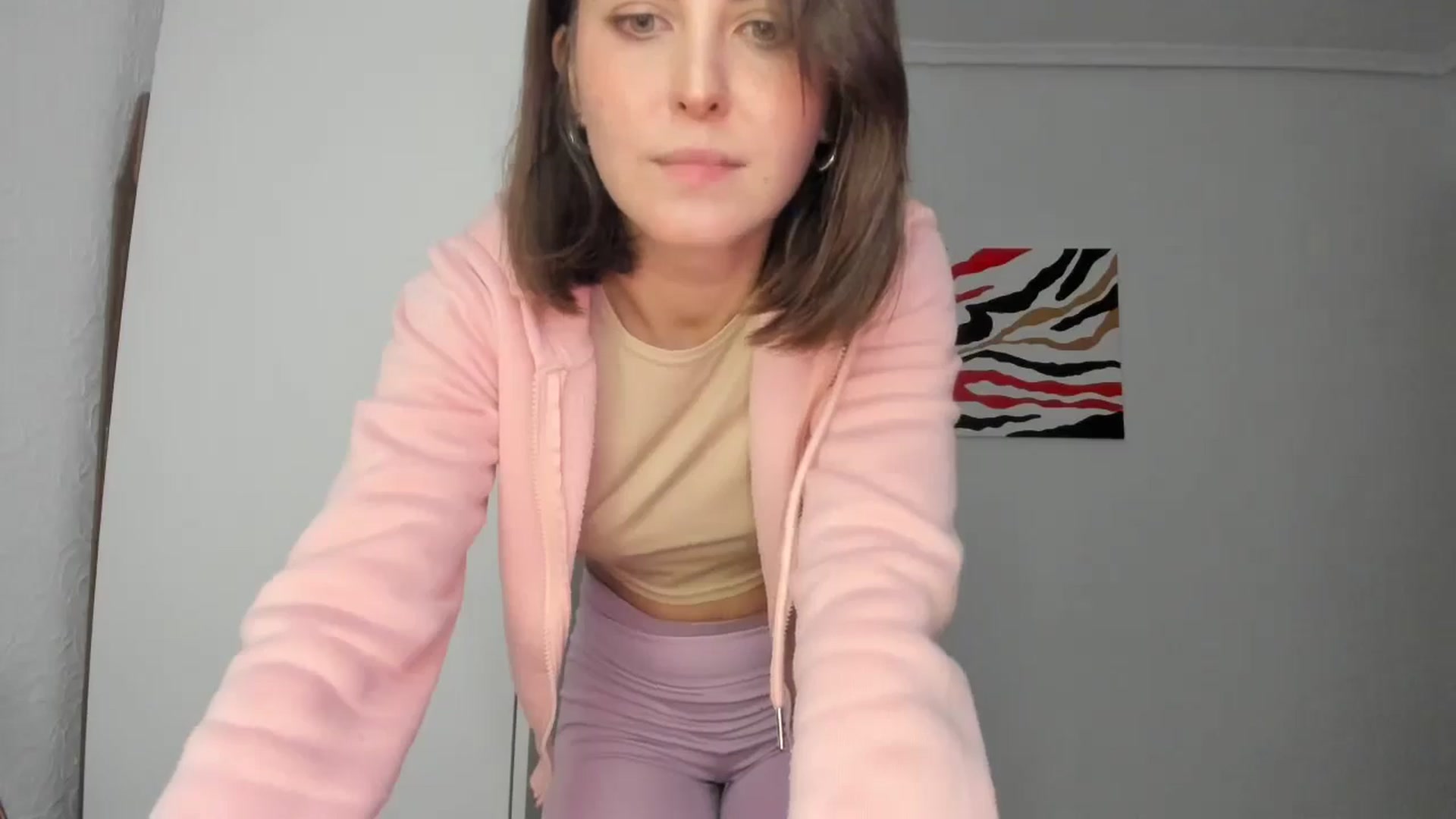 Gallery image thumbnail from AhahaGirl's myfreecams stream on, 10/24/2024, 16:45 image 17 of 20