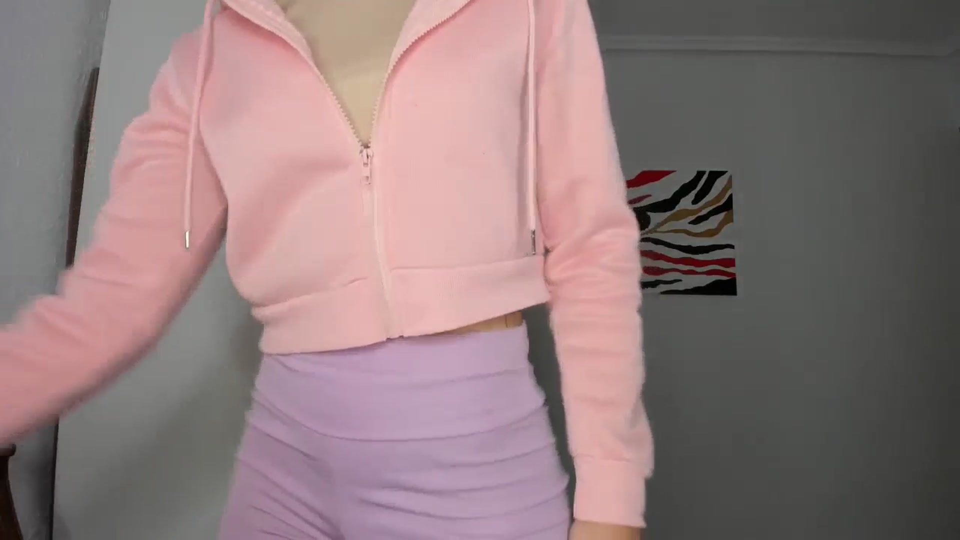 Gallery image thumbnail from AhahaGirl's myfreecams stream on, 10/24/2024, 17:57 image 11 of 20