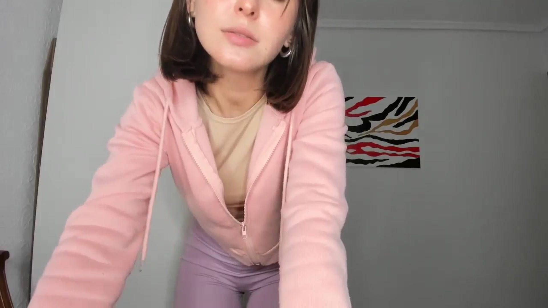 Gallery image thumbnail from AhahaGirl's myfreecams stream on, 10/24/2024, 17:57 image 12 of 20
