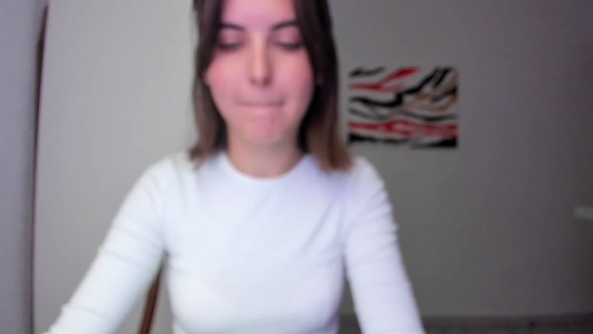Gallery image thumbnail from AhahaGirl's myfreecams stream on, 10/28/2024, 15:15 image 6 of 20