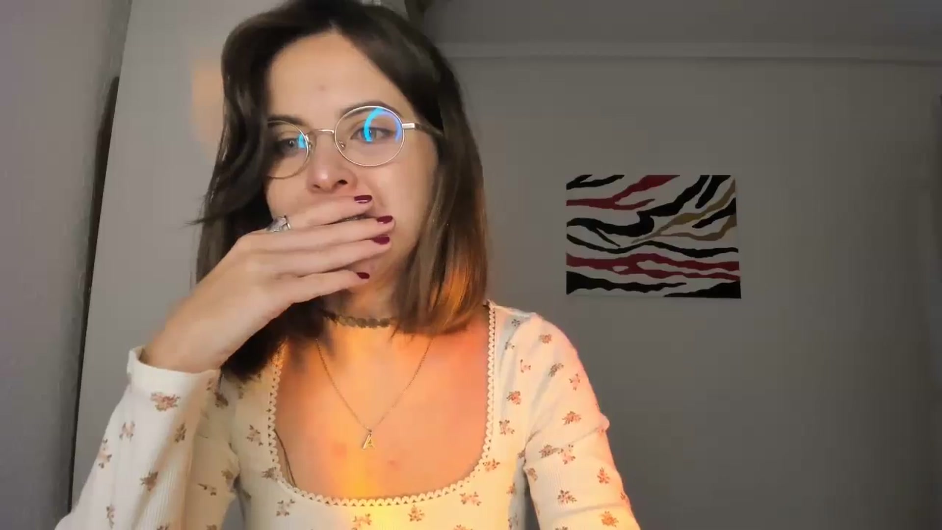 Gallery image thumbnail from AhahaGirl's myfreecams stream on, 11/10/2024, 18:57 image 19 of 20