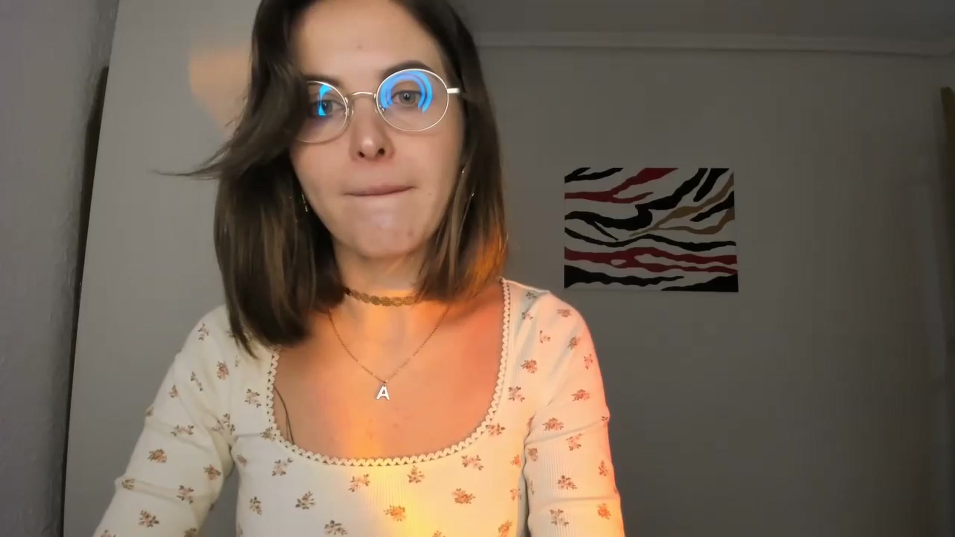 Gallery image thumbnail from AhahaGirl's myfreecams stream on, 11/10/2024, 19:36 image 16 of 20