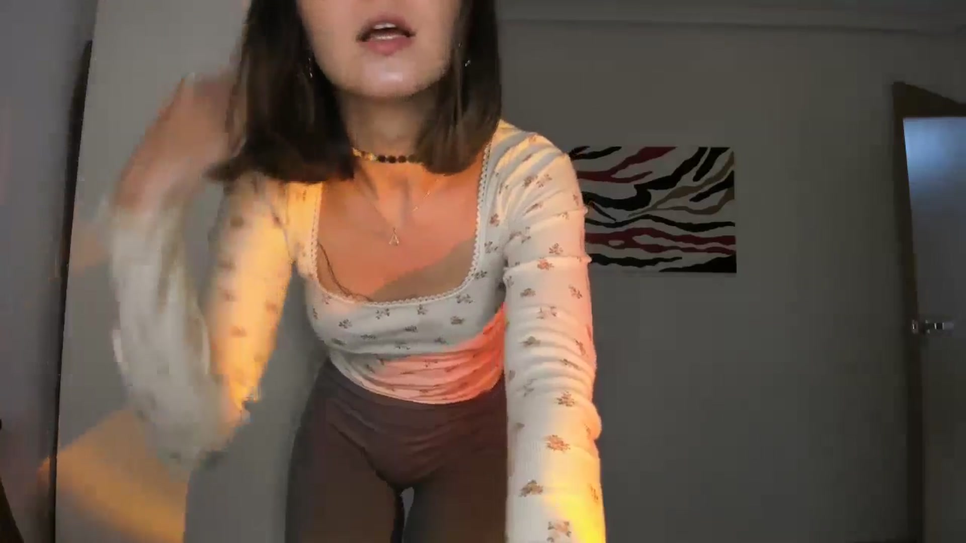Gallery image thumbnail from AhahaGirl's myfreecams stream on, 11/10/2024, 20:04 image 2 of 20