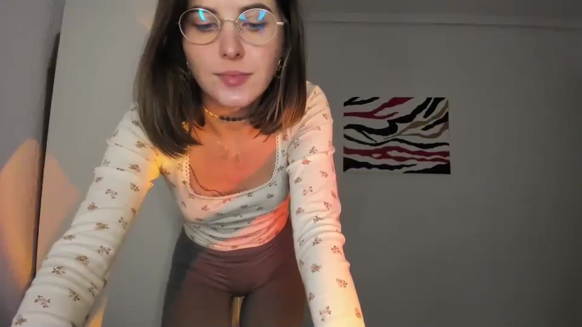 Gallery image thumbnail from AhahaGirl's myfreecams stream on, 11/10/2024, 22:48 image 11 of 20
