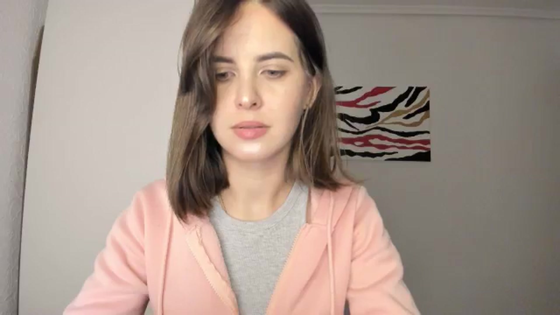 Gallery image thumbnail from AhahaGirl's myfreecams stream on, 11/18/2024, 17:15 image 13 of 20