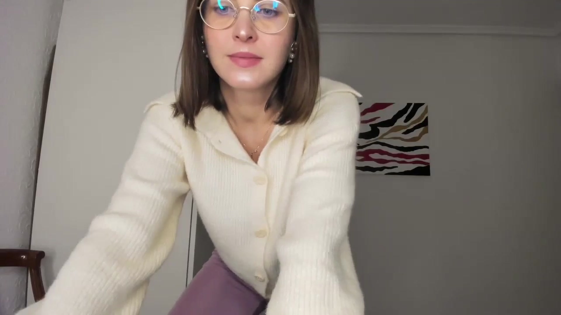 Gallery image thumbnail from AhahaGirl's myfreecams stream on, 11/19/2024, 17:45 image 15 of 20