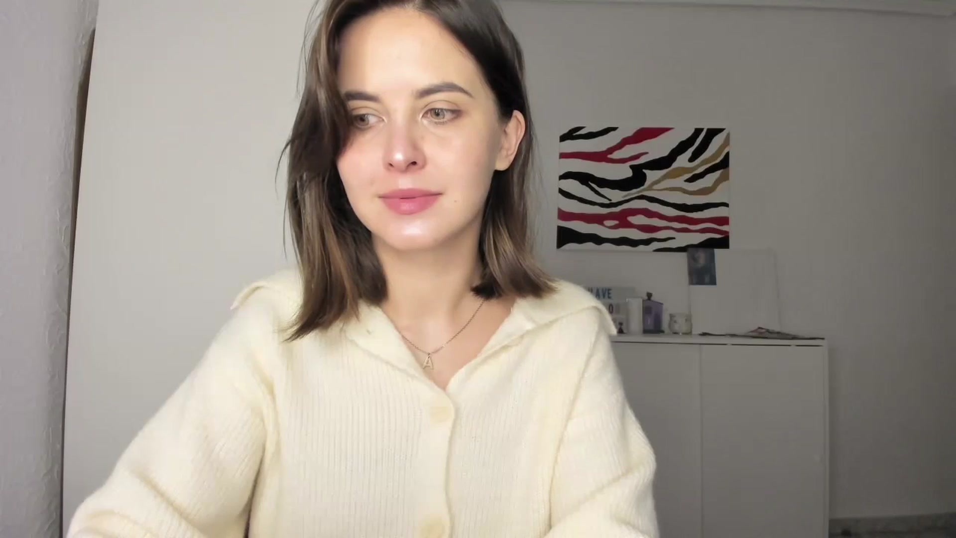Gallery image thumbnail from AhahaGirl's myfreecams stream on, 11/25/2024, 17:23 image 17 of 20