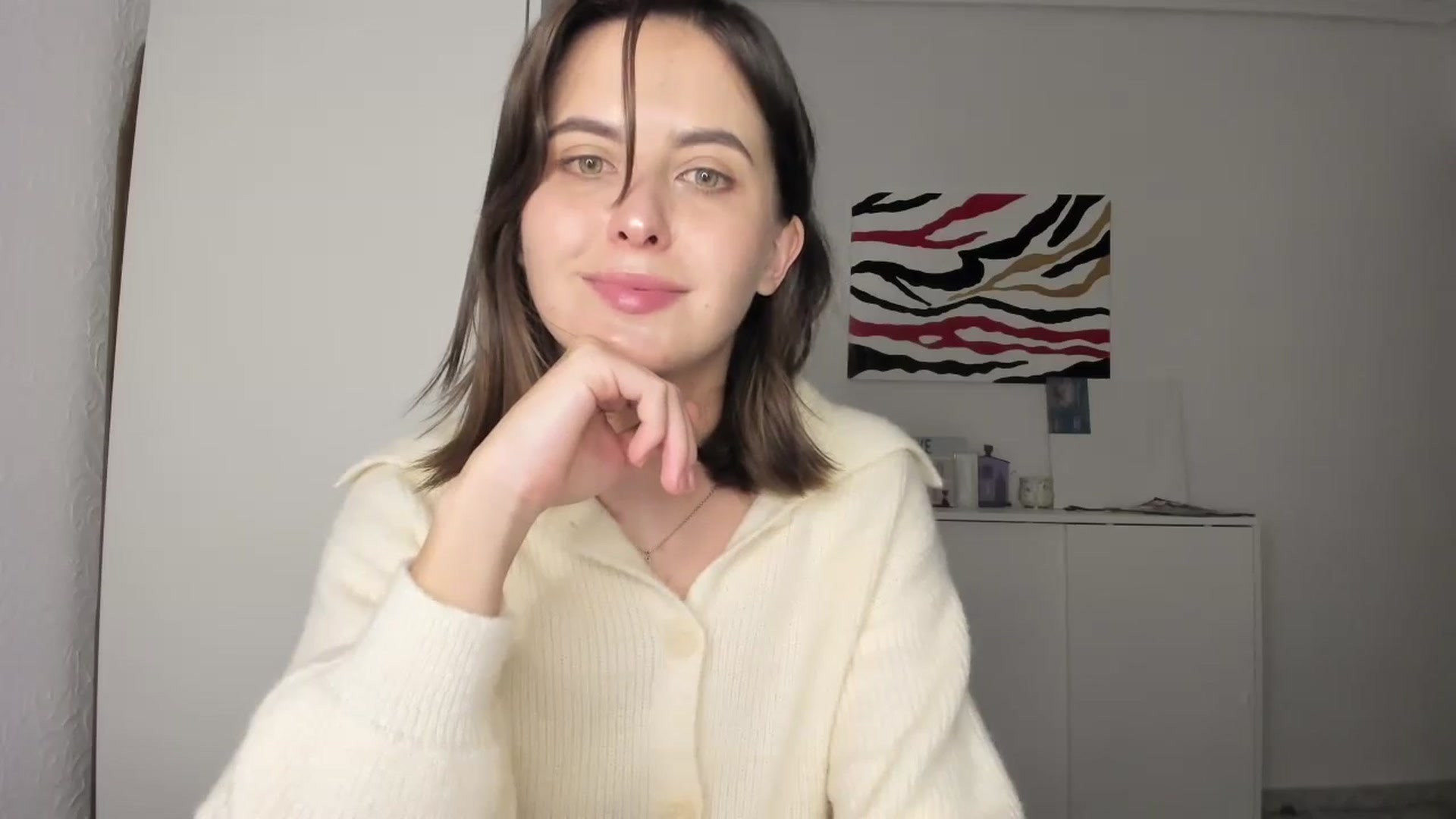 Gallery image thumbnail from AhahaGirl's myfreecams stream on, 11/25/2024, 17:23 image 5 of 20