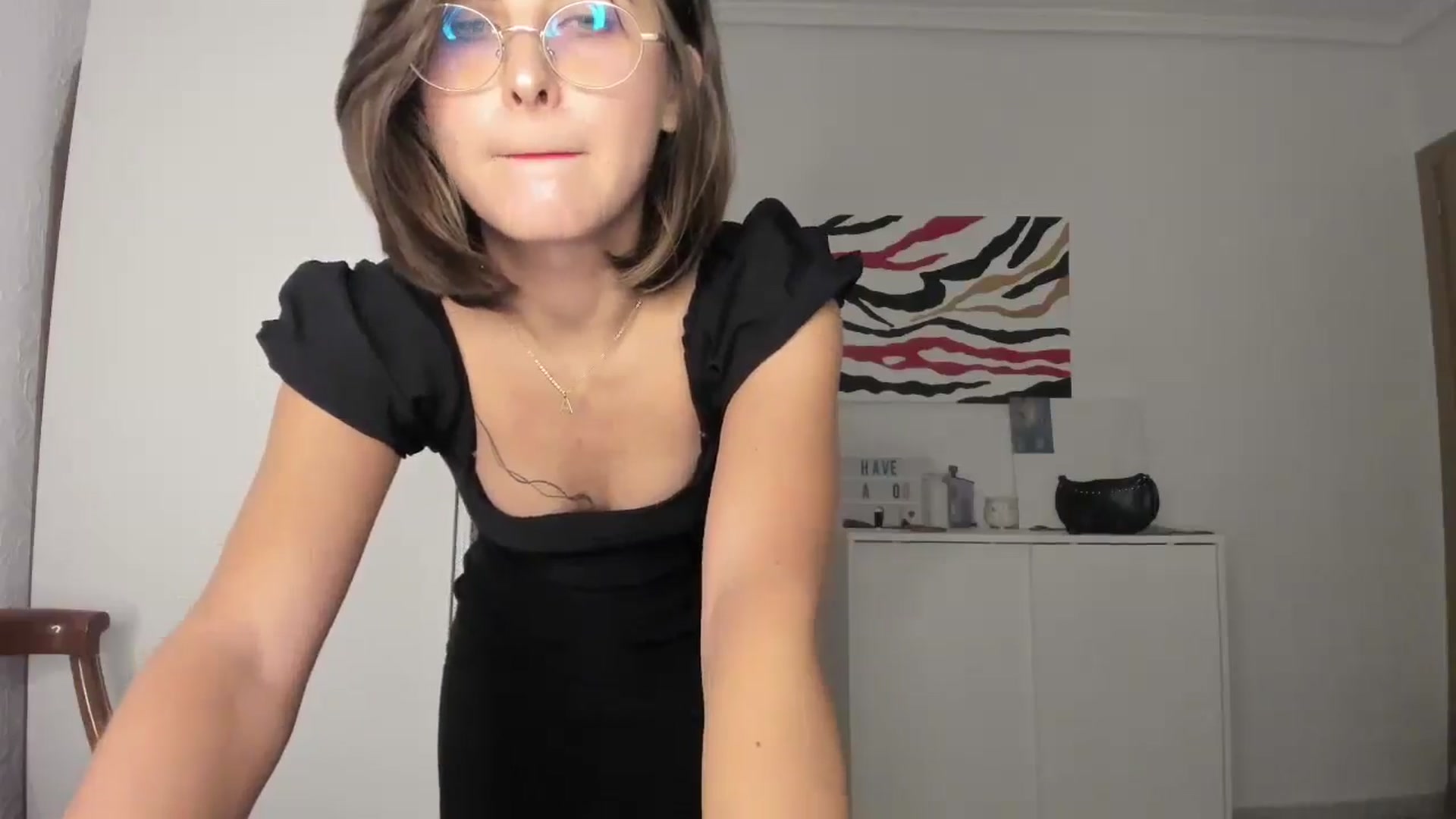 Gallery image thumbnail from AhahaGirl's myfreecams stream on, 11/29/2024, 20:00 image 3 of 20