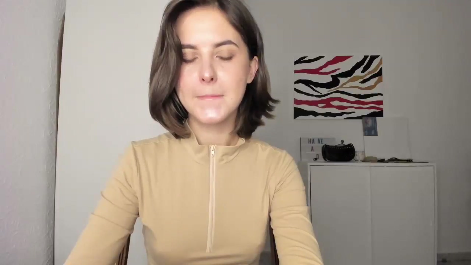 Gallery image thumbnail from AhahaGirl's myfreecams stream on, 12/03/2024, 19:51 image 4 of 20