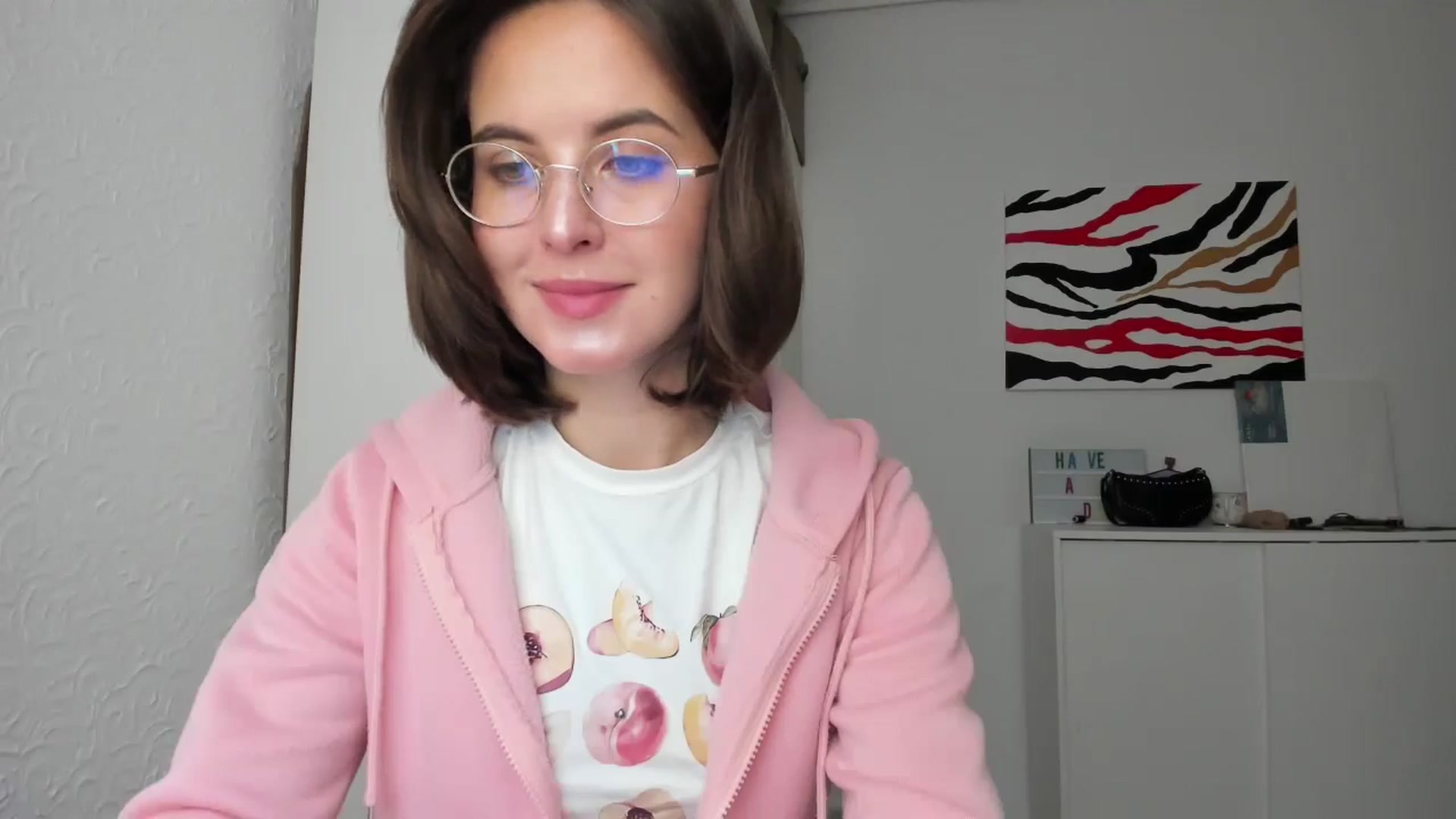 Gallery image thumbnail from AhahaGirl's myfreecams stream on, 12/04/2024, 12:49 image 19 of 20