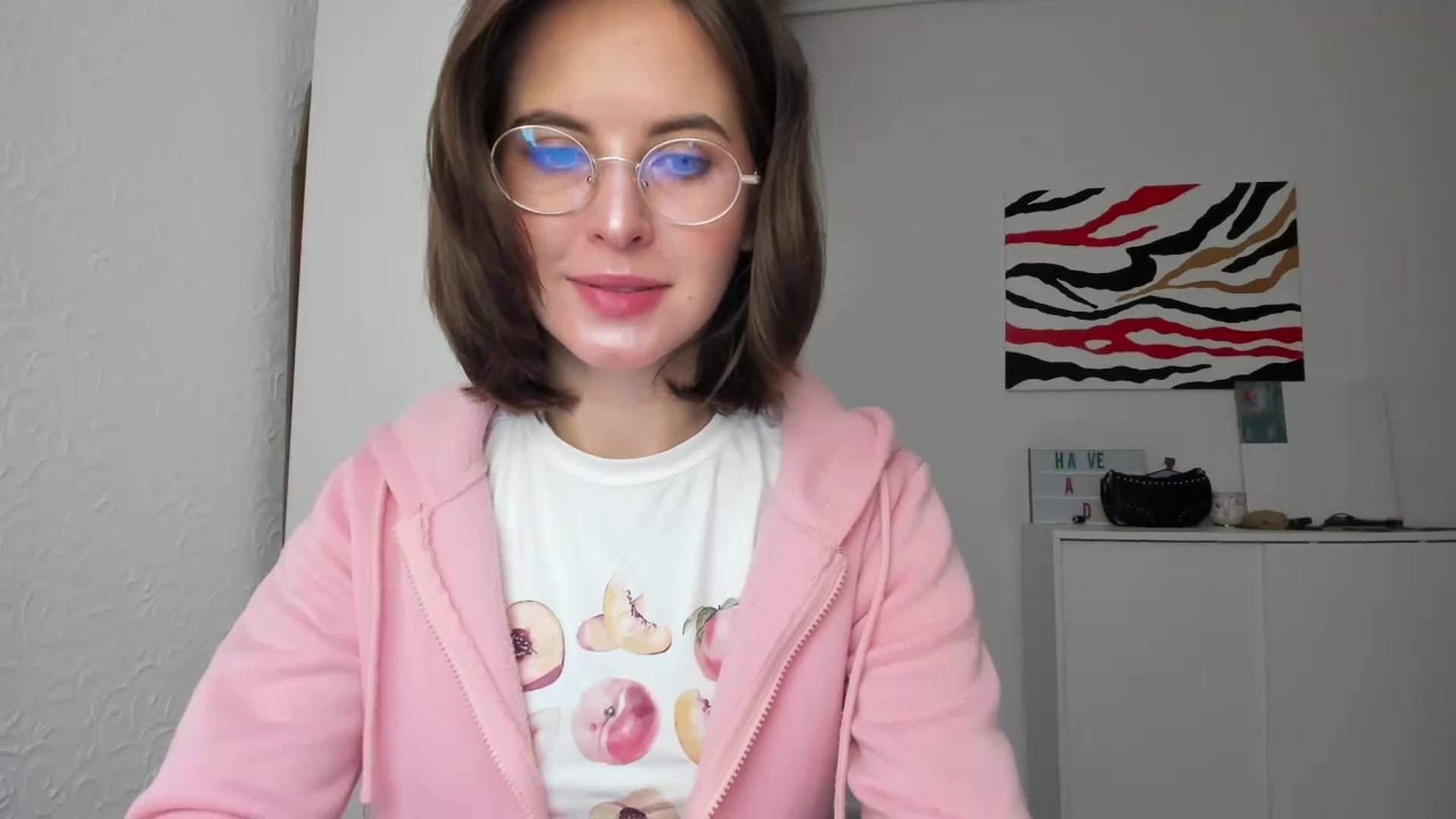 Gallery image thumbnail from AhahaGirl's myfreecams stream on, 12/04/2024, 12:49 image 18 of 20