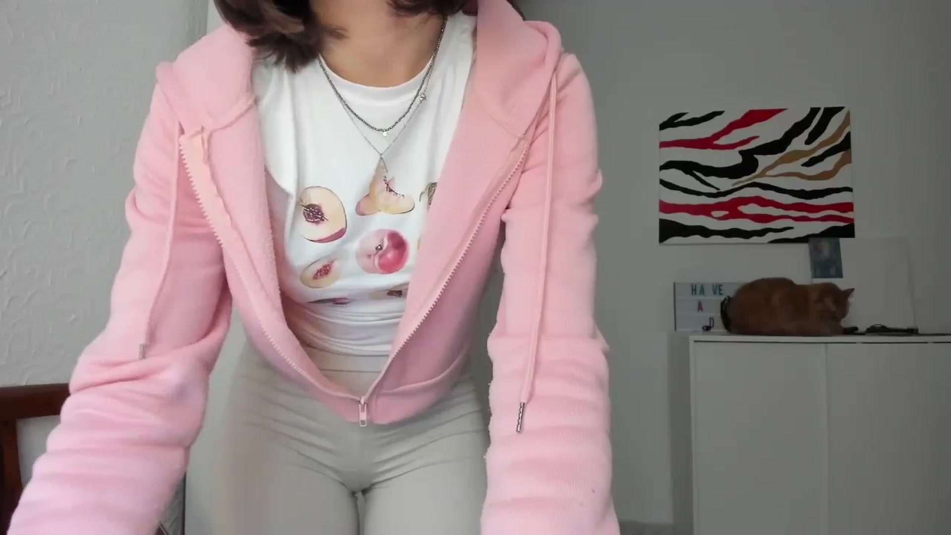 Gallery image thumbnail from AhahaGirl's myfreecams stream on, 12/04/2024, 13:21 image 5 of 20