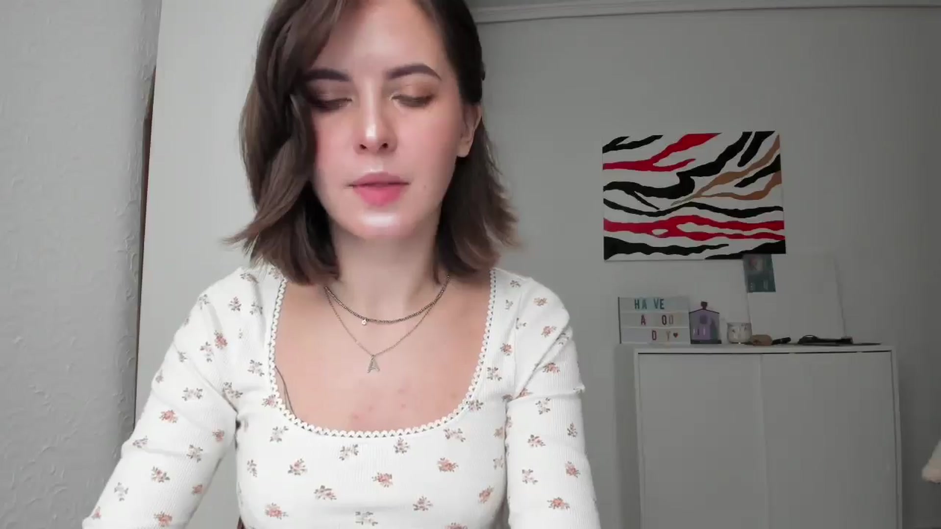 Gallery image thumbnail from AhahaGirl's myfreecams stream on, 12/07/2024, 11:22 image 17 of 20