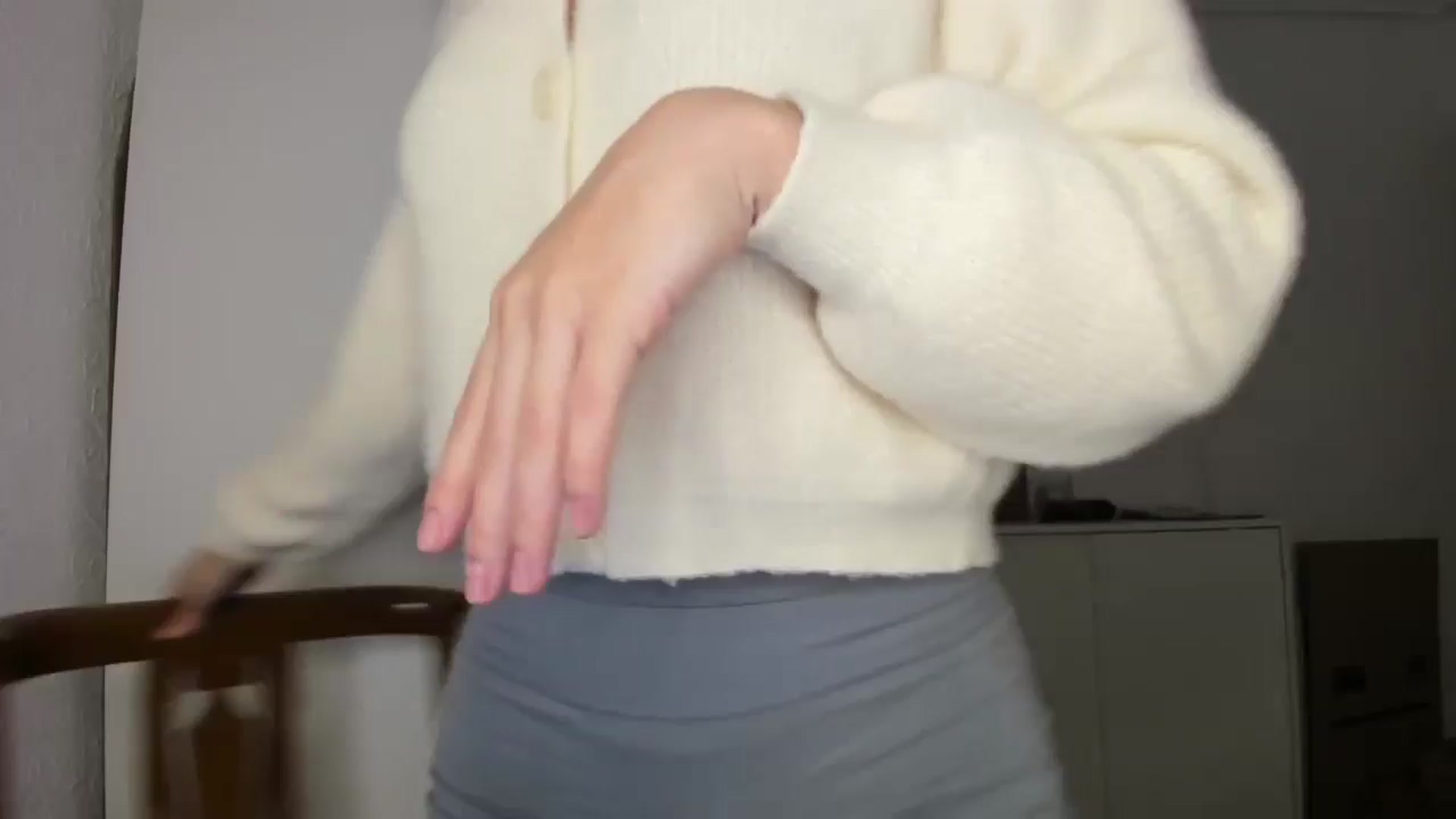 Gallery image thumbnail from AhahaGirl's myfreecams stream on, 12/13/2024, 18:49 image 8 of 20