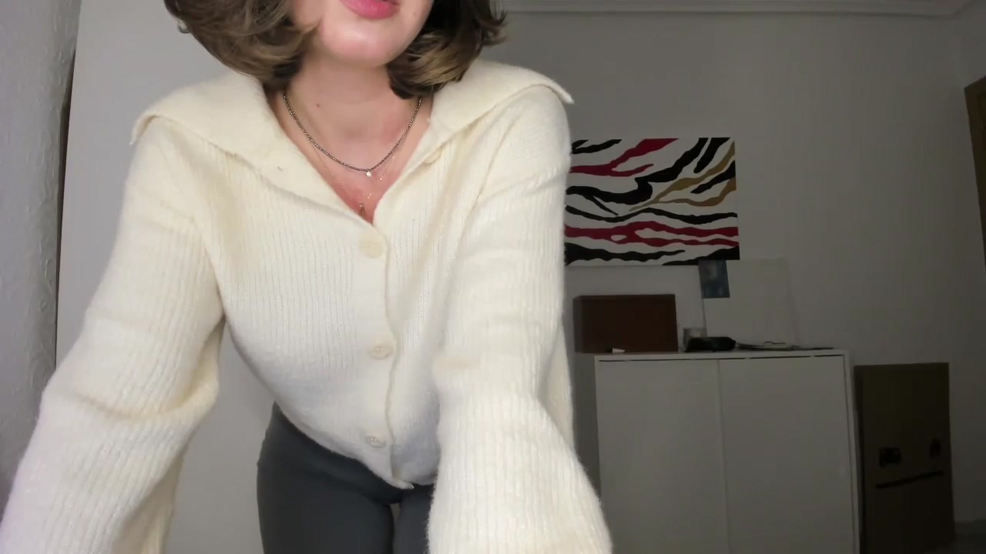 Gallery image thumbnail from AhahaGirl's myfreecams stream on, 12/13/2024, 18:49 image 18 of 20