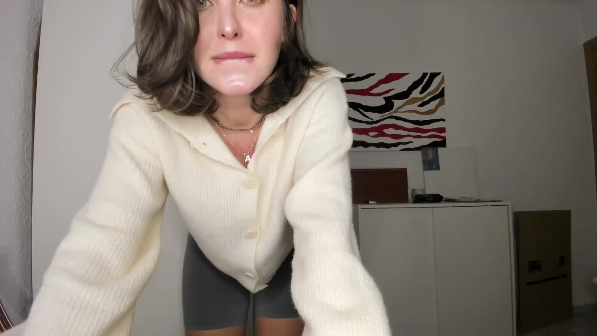 Gallery image thumbnail from AhahaGirl's myfreecams stream on, 12/13/2024, 21:07 image 1 of 20