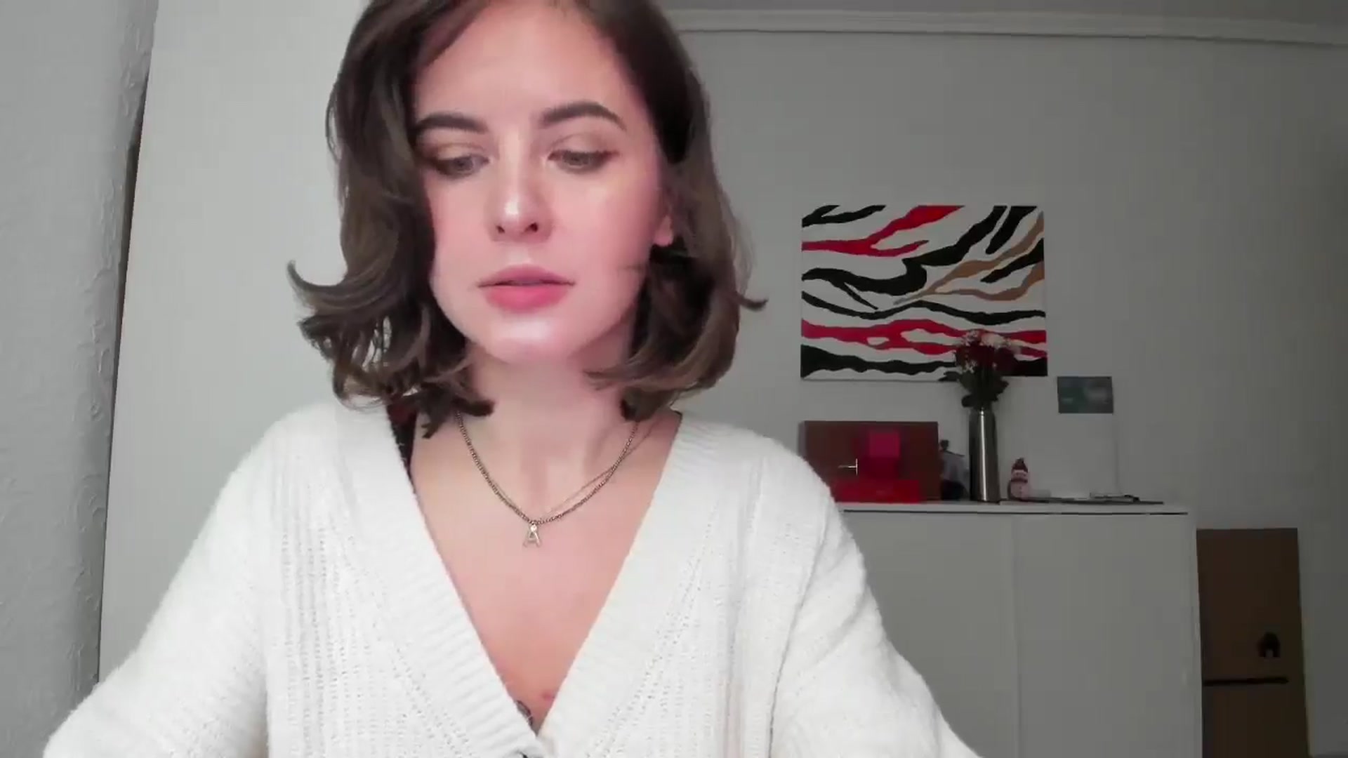 Gallery image thumbnail from AhahaGirl's myfreecams stream on, 12/18/2024, 13:17 image 12 of 20