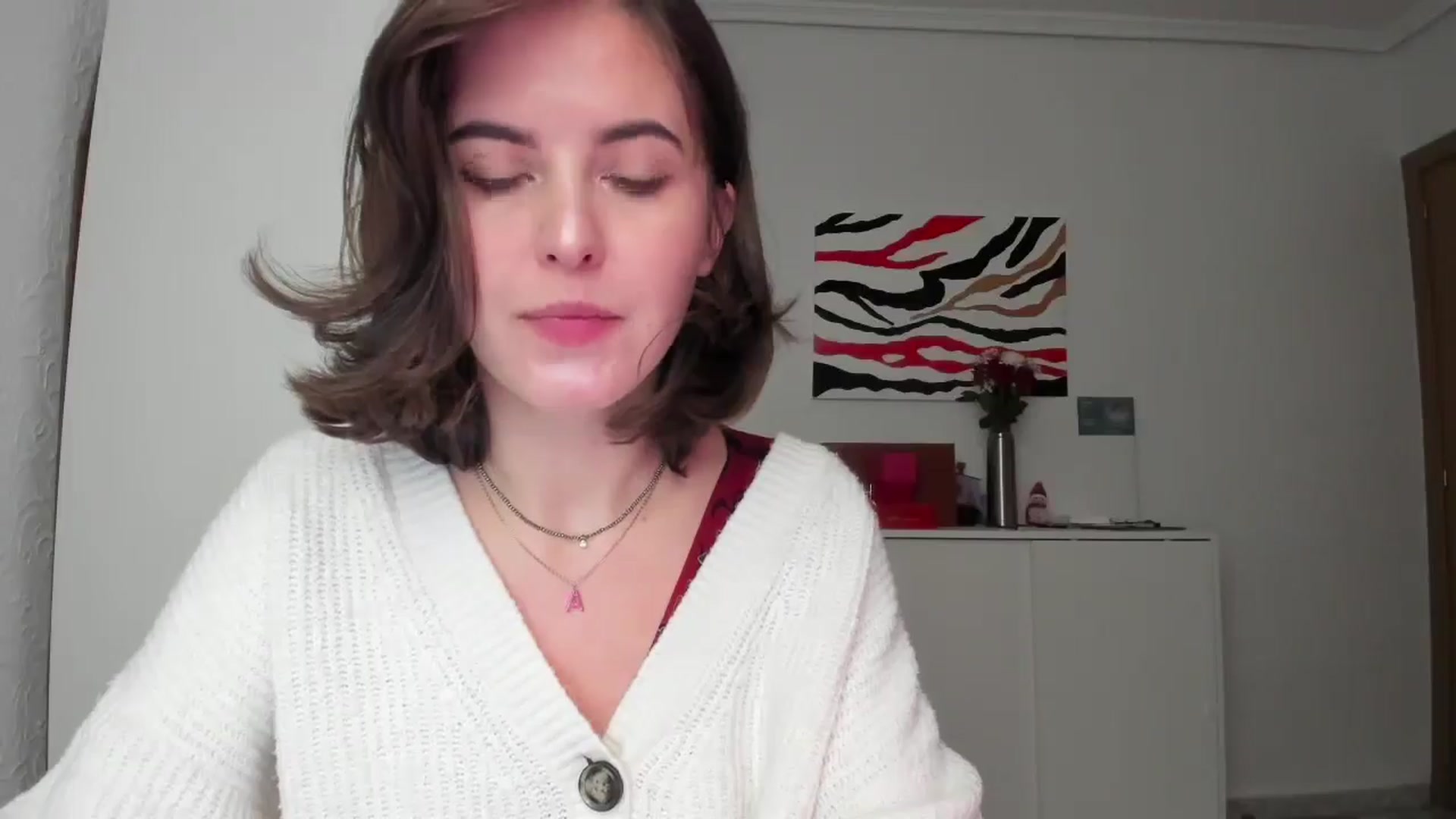 Gallery image thumbnail from AhahaGirl's myfreecams stream on, 12/18/2024, 14:03 image 4 of 20