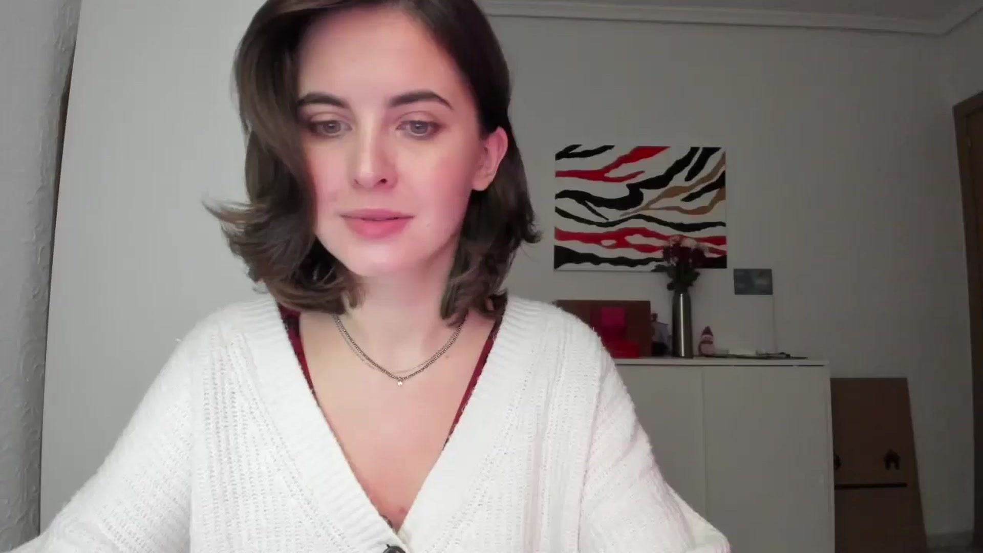 Gallery image thumbnail from AhahaGirl's myfreecams stream on, 12/18/2024, 15:12 image 16 of 20