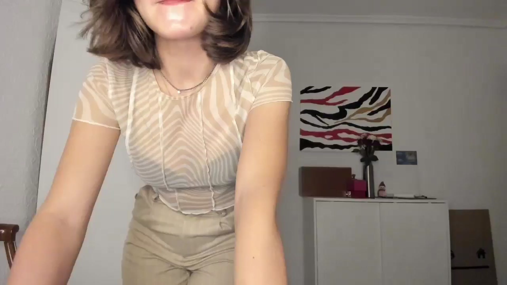 Gallery image thumbnail from AhahaGirl's myfreecams stream on, 12/19/2024, 17:03 image 15 of 20