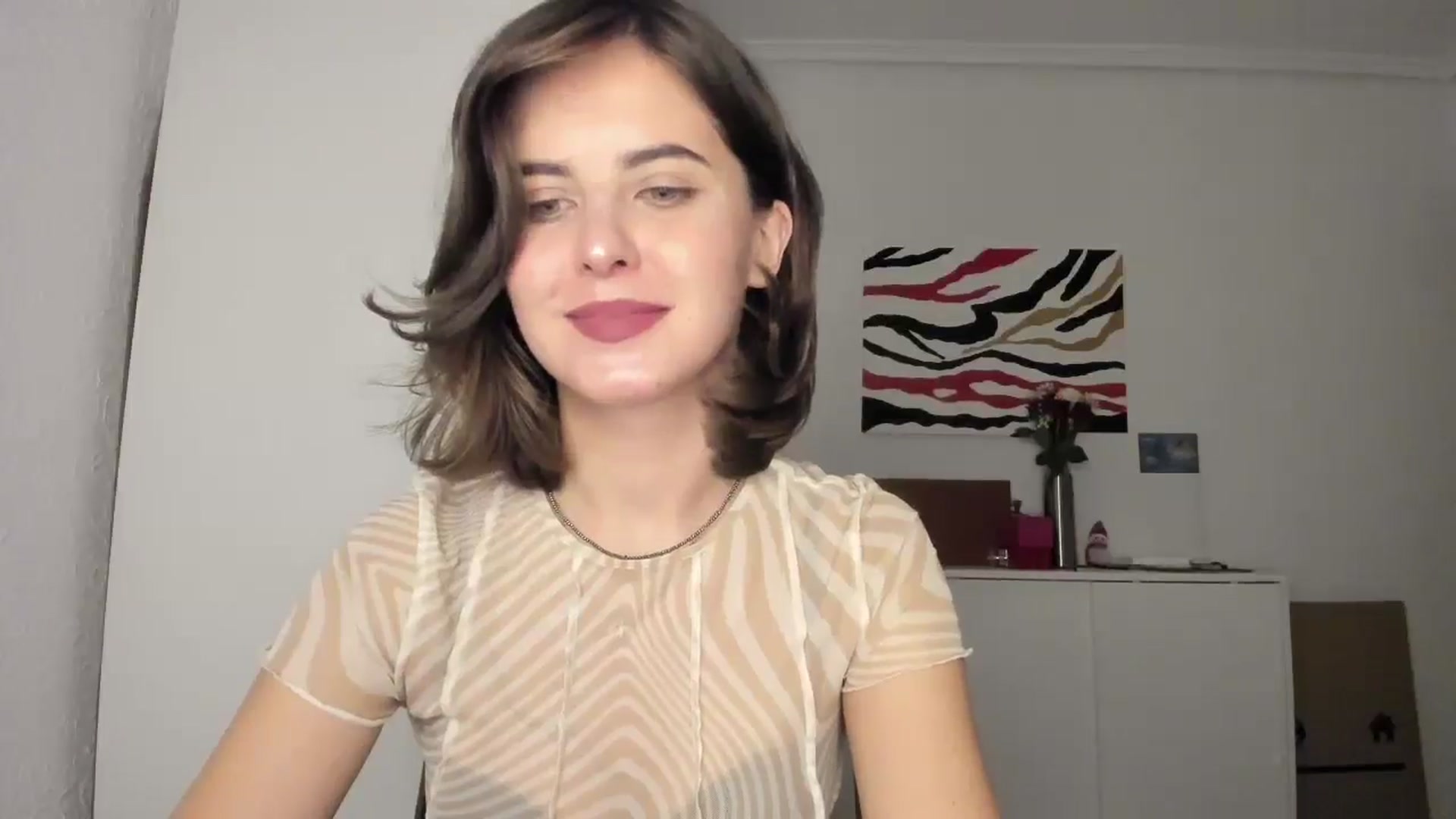 Gallery image thumbnail from AhahaGirl's myfreecams stream on, 12/19/2024, 17:03 image 11 of 20