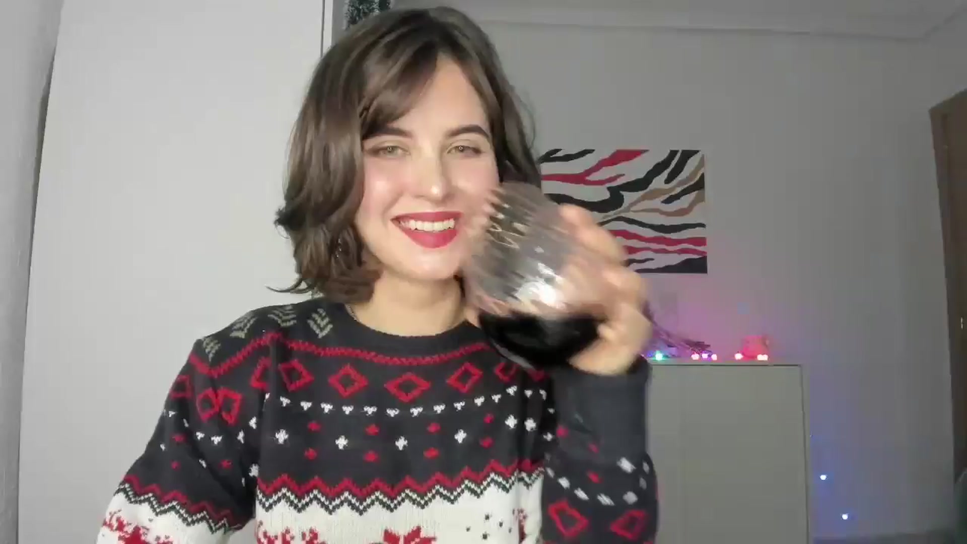 Gallery image thumbnail from AhahaGirl's myfreecams stream on, 12/24/2024, 19:13 image 15 of 20
