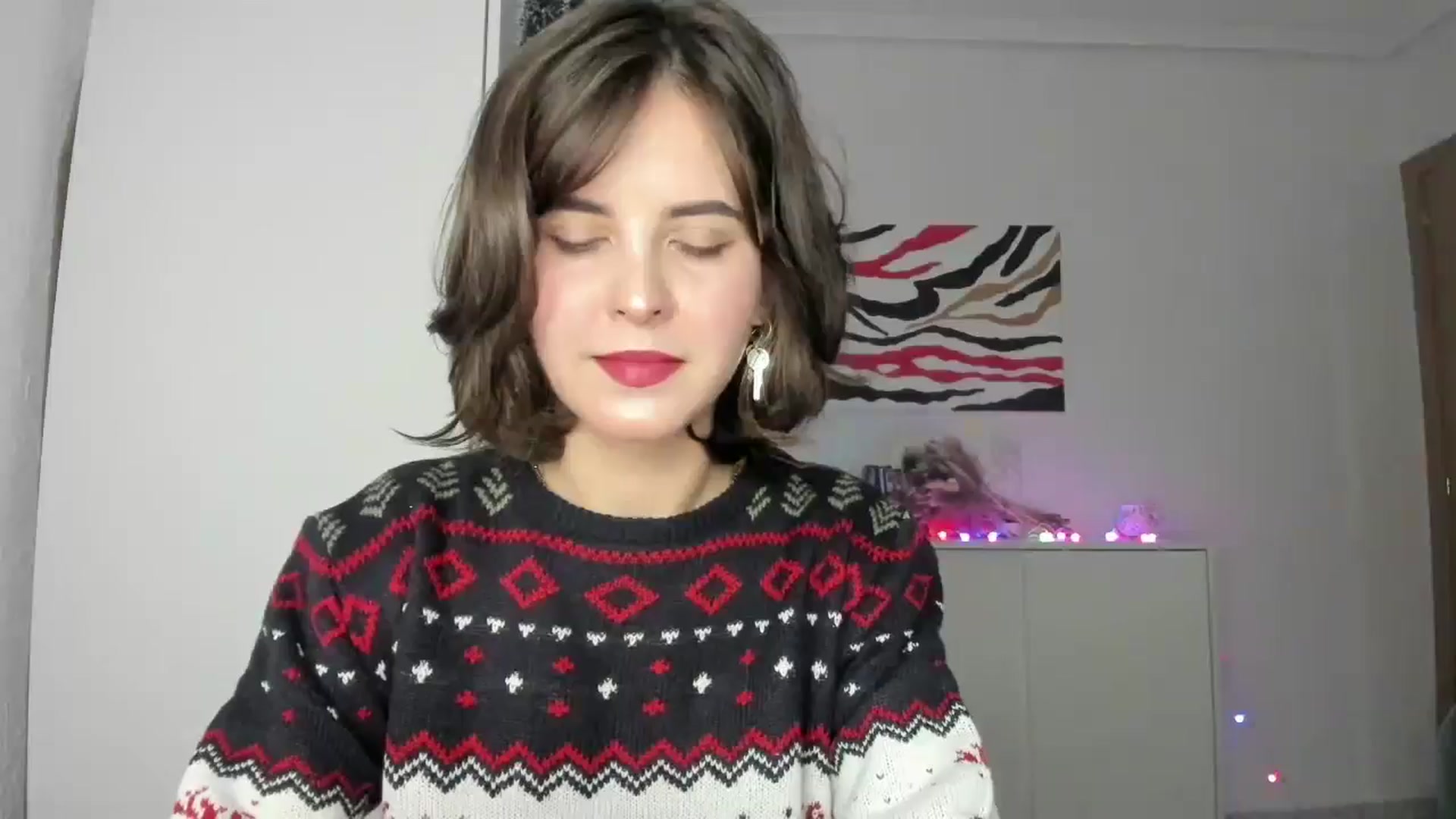 Gallery image thumbnail from AhahaGirl's myfreecams stream on, 12/24/2024, 19:13 image 16 of 20