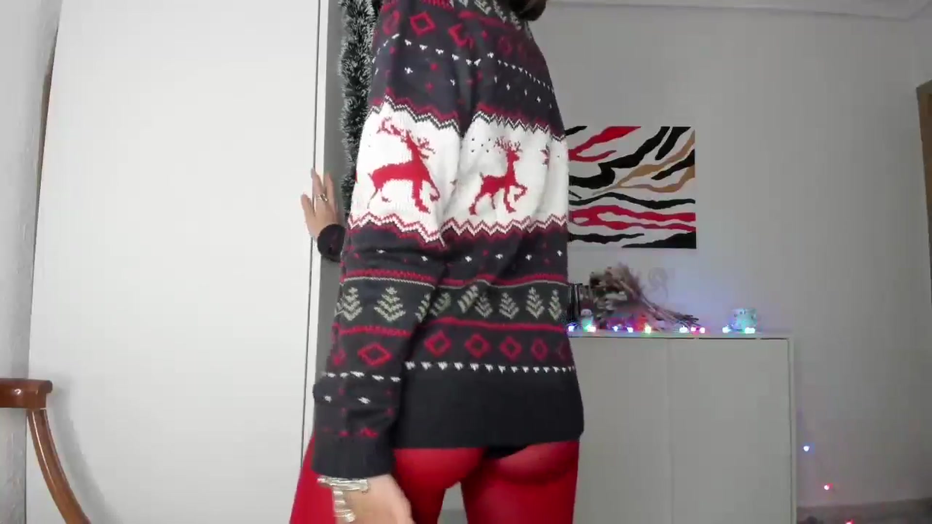 Gallery image thumbnail from AhahaGirl's myfreecams stream on, 12/24/2024, 20:11 image 12 of 20