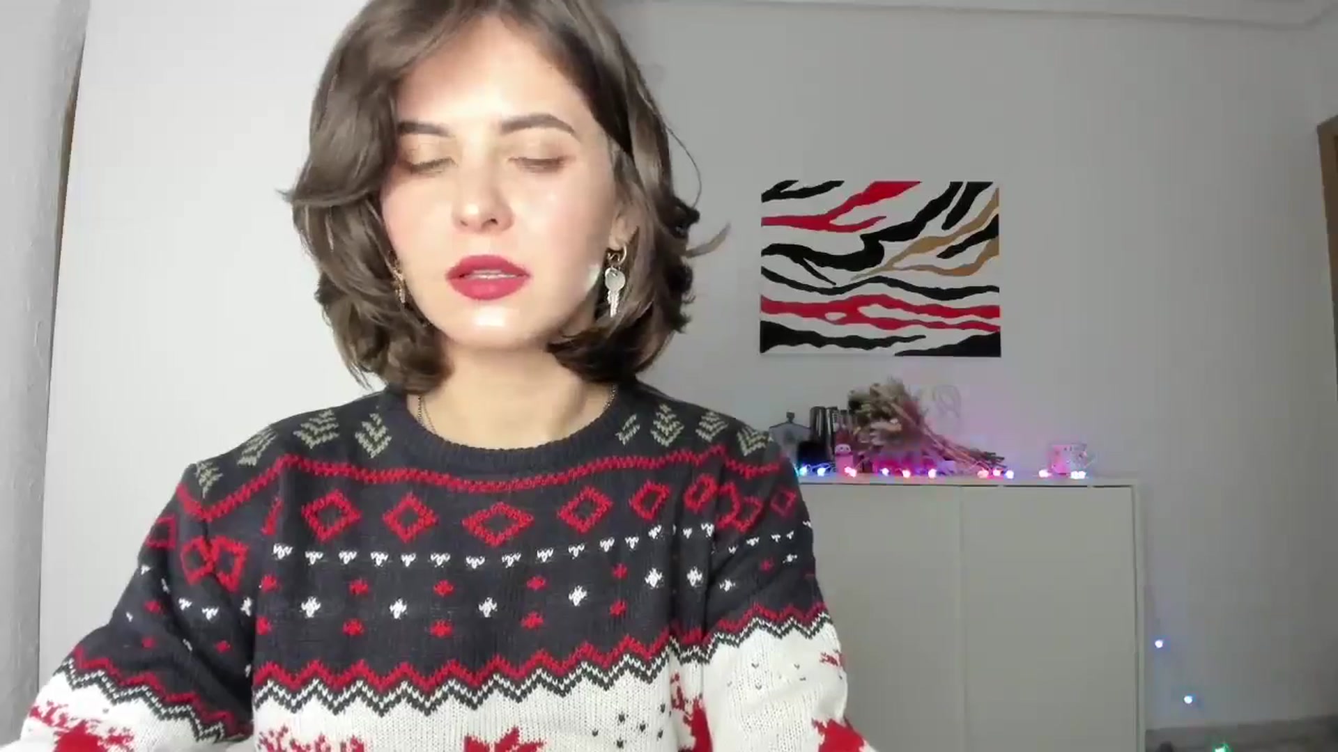 Gallery image thumbnail from AhahaGirl's myfreecams stream on, 12/24/2024, 20:11 image 9 of 20