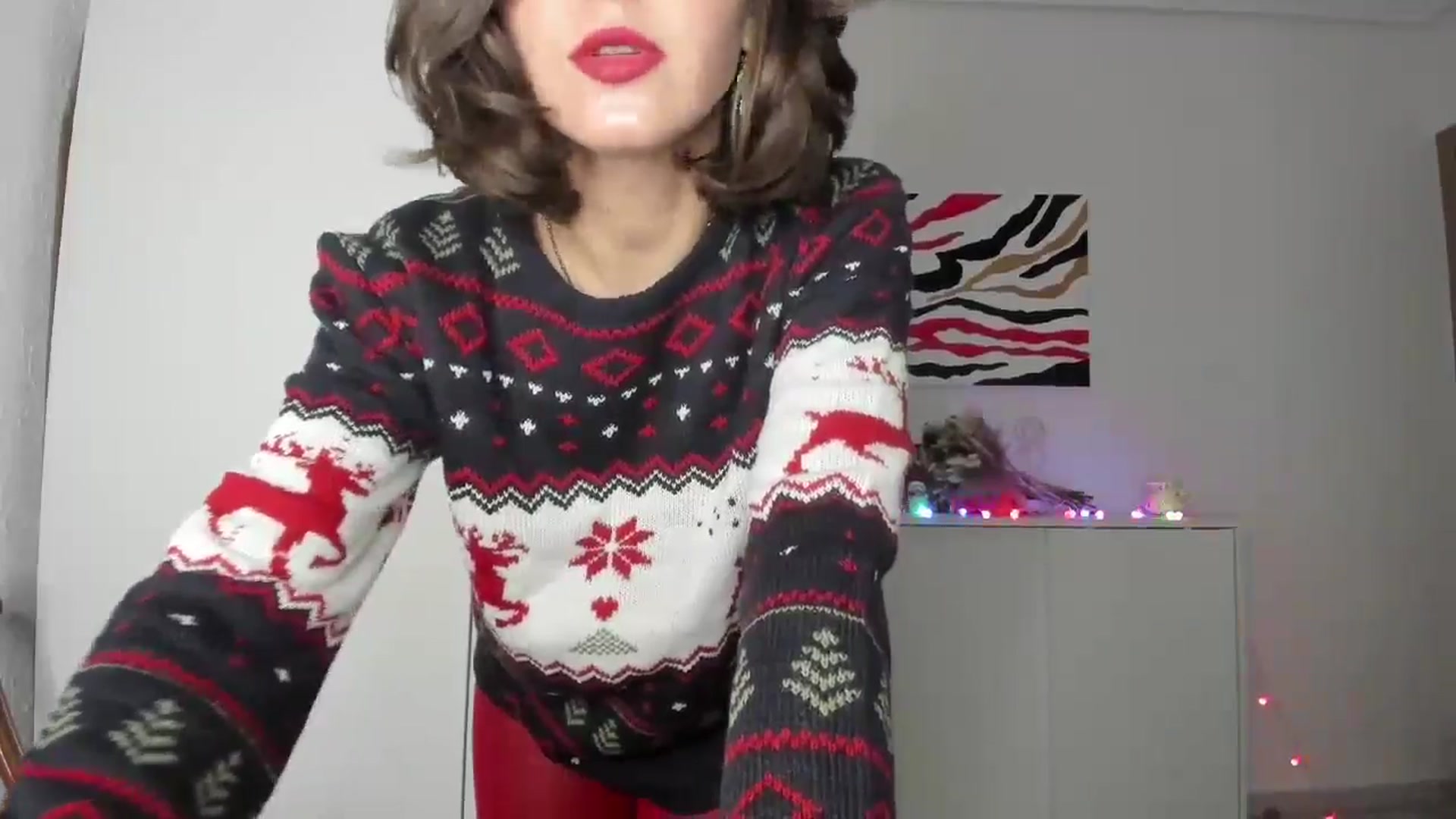 Gallery image thumbnail from AhahaGirl's myfreecams stream on, 12/24/2024, 20:11 image 6 of 20
